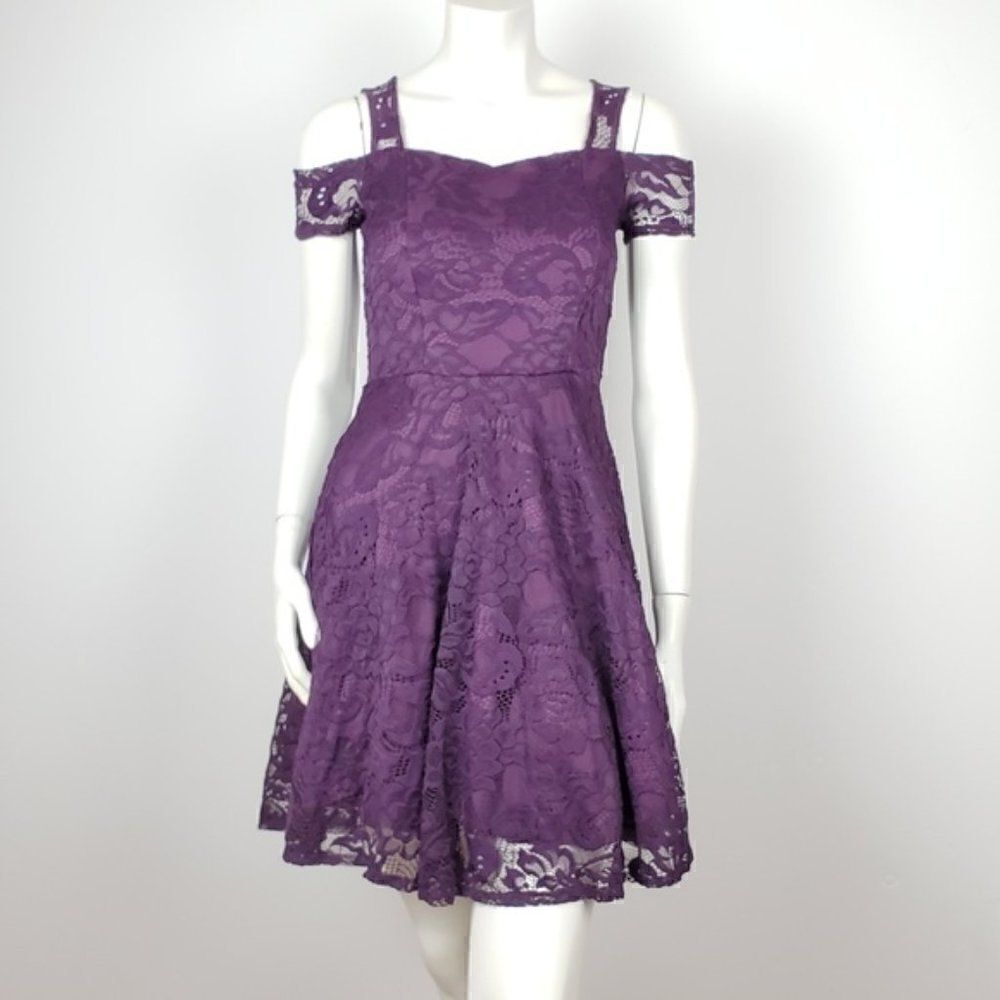 NWT. Short Sleeve Strapped Purple Laced dress Whimsigoth - Picture 3 of 4